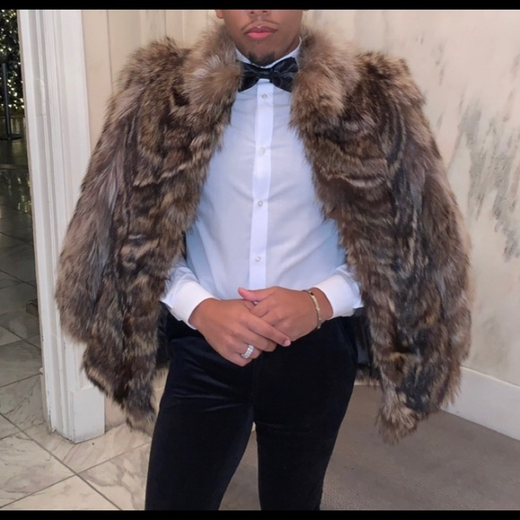 Authentic Fur Coat - Picture 9 of 9